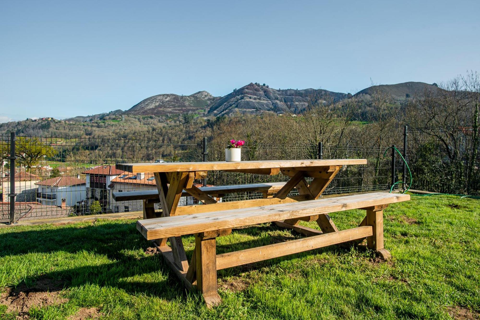 Apartamento Cangas Relax Cangas de Onis Exterior photo